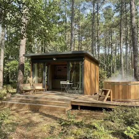 La Foret Paloma, Hotel *