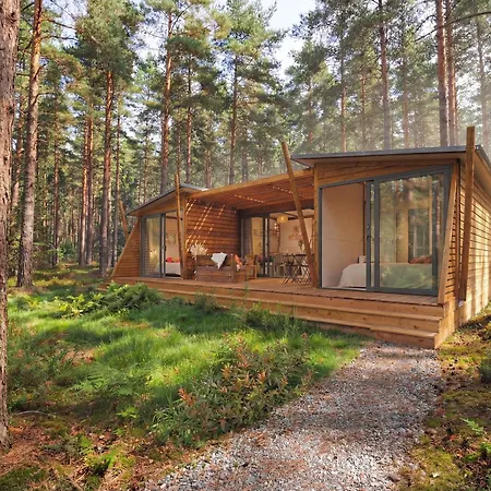 La Foret Paloma, Hotel